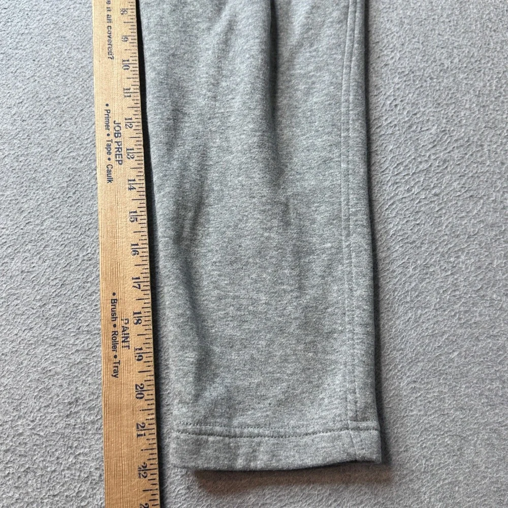 Nike Sweatpants Boys Medium FD3010-063 Grey Heather Sportswear Club Fleece